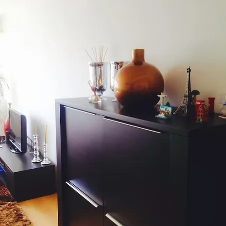 Luxury Lisbon Apartment. With Air Con.-2